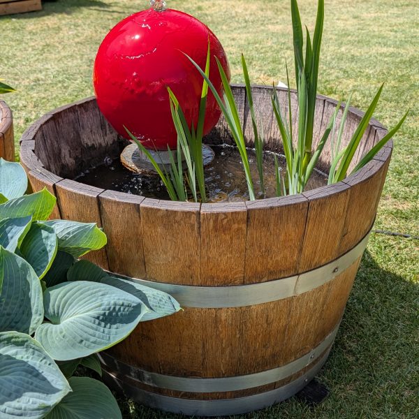 Kugel- Brunnen Edelstahl rot